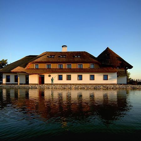 Penzion Eko Park Piestany エクステリア 写真
