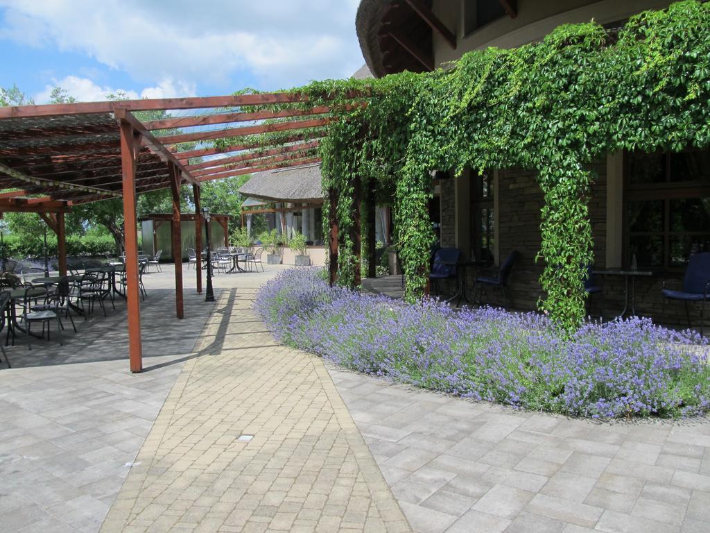 Penzion Eko Park Piestany エクステリア 写真